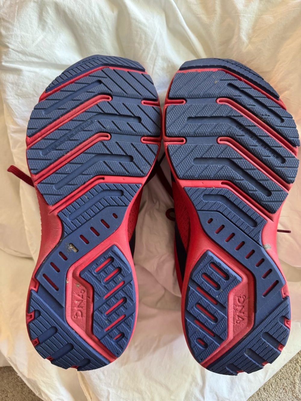 Brooks Men’s Red White and Navy TX Star Running Sneakers Sz 8.5
Worn once - Picture 2 of 4